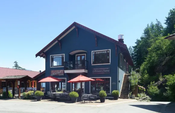 鮑恩工匠套房酒店