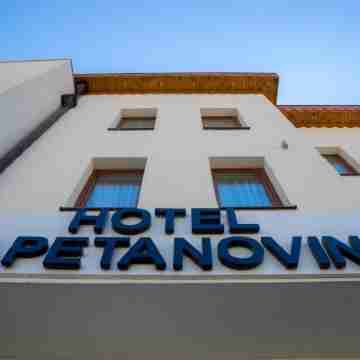 Hotel Kapetanovina Hotel Exterior