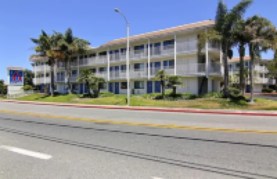 모텔 6 산타 바바라 - 카핀테리아 노스