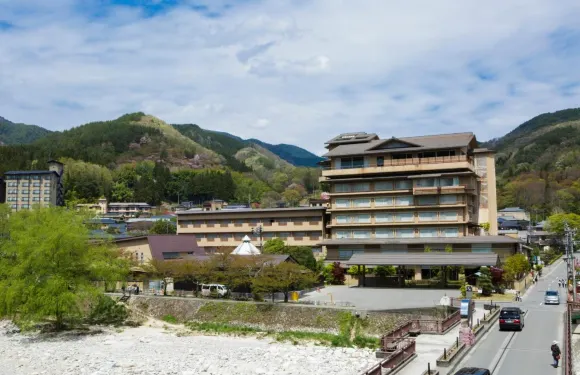 晝神天心大酒店