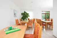 Hotel Chotol Hotels in Horomerice