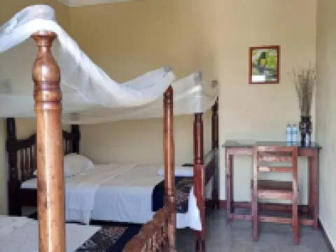 Pross  Residence Hotels in Buruuli