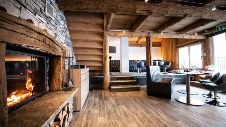 Hôtel le White - le 42 Restaurant Отели в г. Шампери