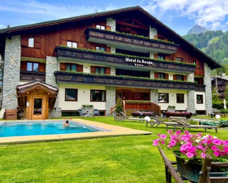 Hotel la Rouja Hotels in Champoluc