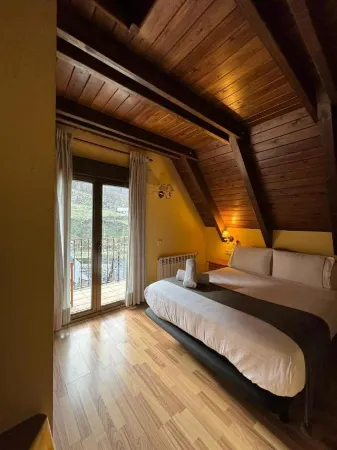 Hotel Saueth Отели рядом с достопримечательностью «Espot Esqui»