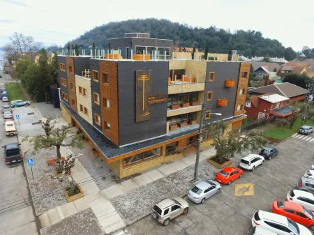 Hotel Pucón Indómito