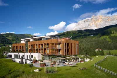 Badia Hill Hotels near Santuario Di Oies