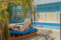 Habitat Surf Glamp - Beach