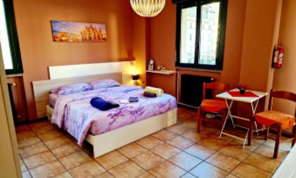 Bernina Station Center Apartment - Tirano - Housity