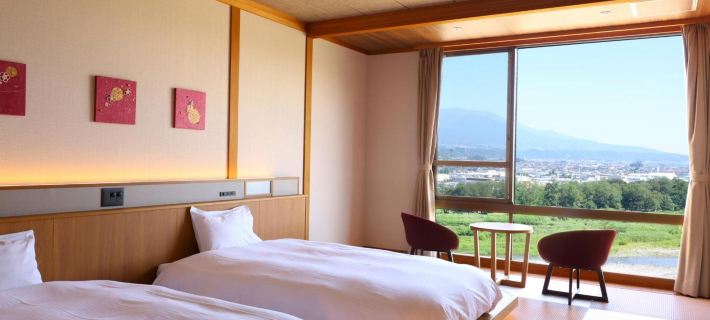 Yoshinotei Hotels in Iida