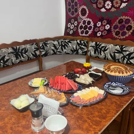 ANIS-PARI HOTEL