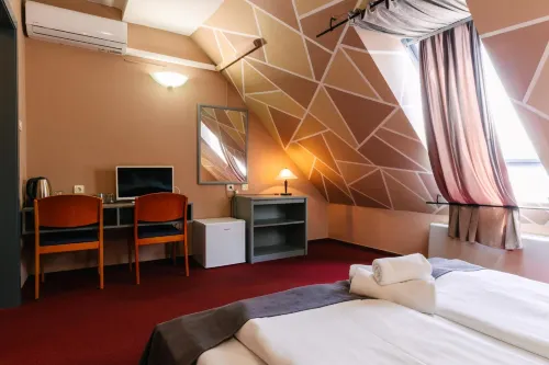 Hotel Unicornis - 3 estrellas