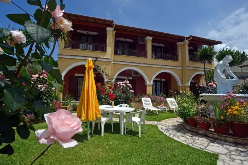 Eleni Apartments - Holiday Apartments