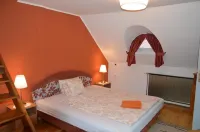 Duna Panzió Hotels in 