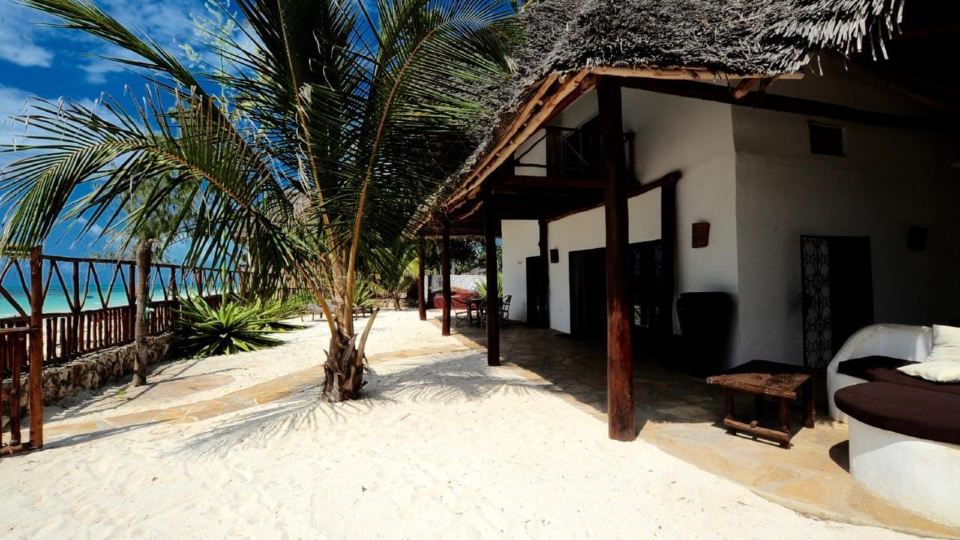 Beachfront Villa Patti ZanzibarHouses