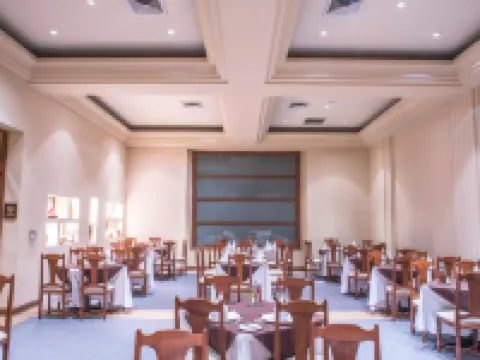 伊莎貝爾裏克爾梅格蘭酒店 迪吉因省酒店