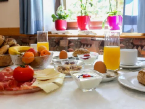 Garni Meinrad Hotels in Ora