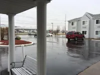Baymont by Wyndham Henrietta - Rochester - parking