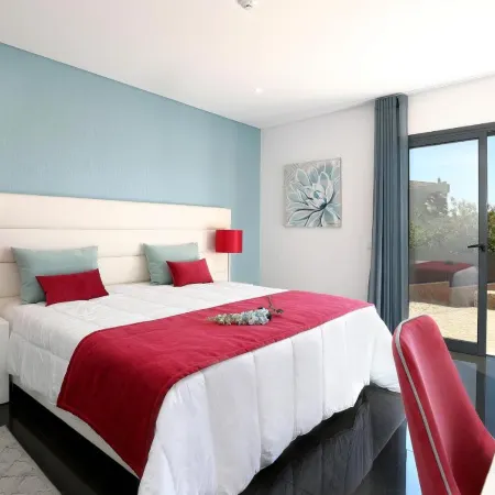 Sunfield Guest House - Only Adults