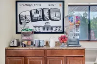 Super 8 by Wyndham Kent/Akron Area Hotels in Kent