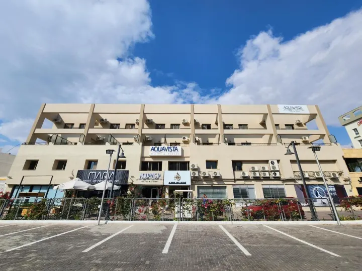 阿誇維斯塔套房飯店