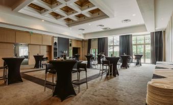 Serwir Hotel