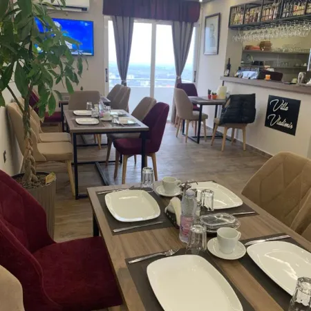 Vladimir Estate Hotel