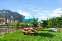 Squamish Adventure Inn Hotels in Squamish