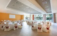 Acta Sant Just Hotels in Molins de Rei