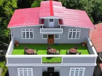 Hotel Pine Crest Inn, Darjeeling Hotels near Darjeeling Mall