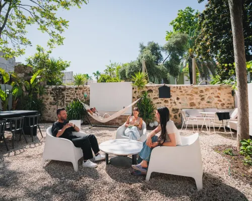 BE Bold Hostel الأماكن العامة Photos