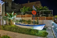 Elimia Suites & Studios - Homestays
