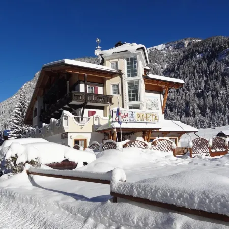 Chalet Pineta Relax Location
