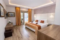 Hotel Butua Residence - Pemandangan Pantai