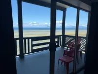 Sand Pebbles Inn - Ocean View