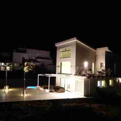 B Base Kouri Island Hotel Exterior
