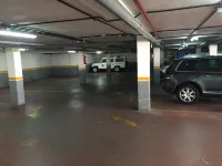 Hotel Ciudad de Fuenlabrada - parkir