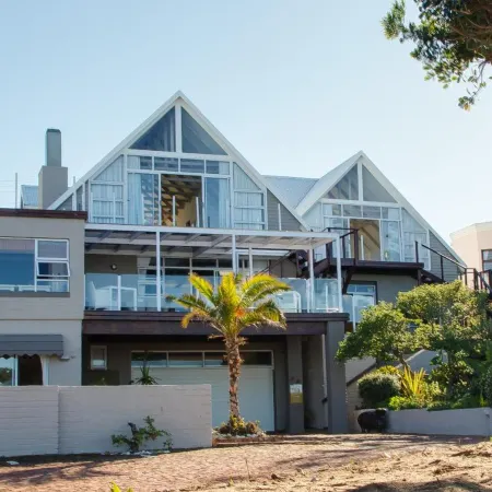 Whales Way Ocean Retreat