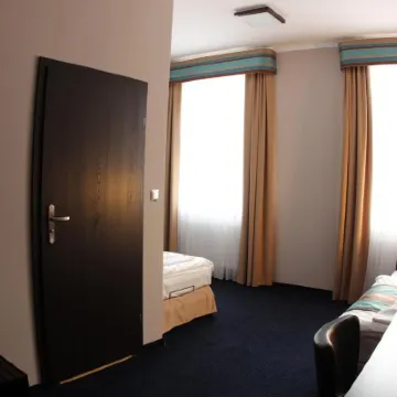 Hotel Kamienica Hotels near Town Hall