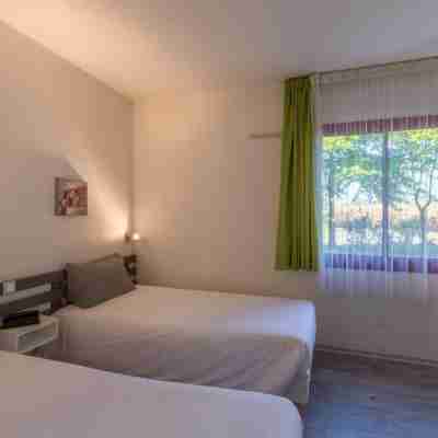 Aliotel Rooms