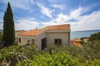 Villa Skalinada - Pool, Sea View & Private Path to Beach I Baška Voda - Mountain view