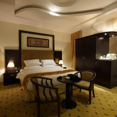 Rose Oasis Hotel