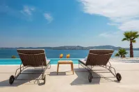 Ultraluxury Villa Elyzeum with Heated Pool - Biệt thự