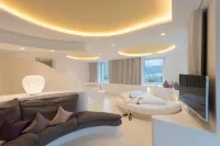 Bio & Wellnesshotel Pazeider - Healing Garden above Meran Hoteles en Lagundo