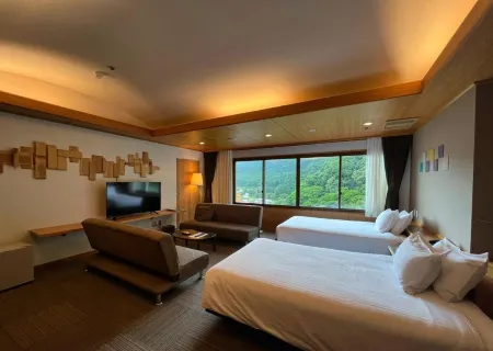 Yuze Hotel