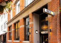 레즈 템플 바, 더블린 Wall of Fame 주변 호텔