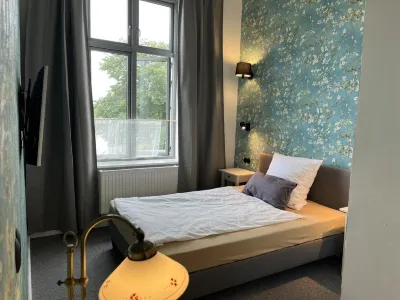 Hoffmanns Holsteinisches Haus Hotels in der Nähe von Modellbahn-Zauber