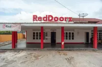 RedDoorz Syariah near Tugu Juang Jambi 3 Hotel di Kecamatan Kota Baru