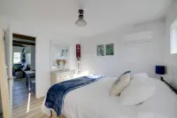 Stylish Grass Lake Retreat - Steps to Park!