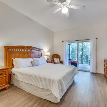 Beautiful Bahama Bay Condo 7 Mi to Disney!